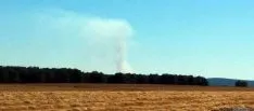 Imagen de la humareda en las inmediaciones del incendio. / SN