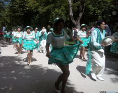 Imagen del desfile de la comunidad boliviana esta mañana. /SN