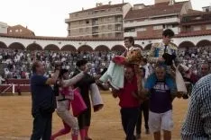 Domingo Calderas / María Ferrer