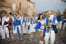 Las Bailas / María Ferrer
