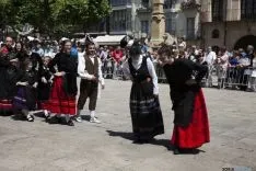 Lunes de Bailas / María Ferrer