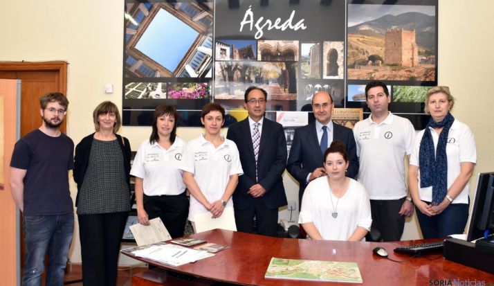 Los alumnos y responsables del curso. / Jta.