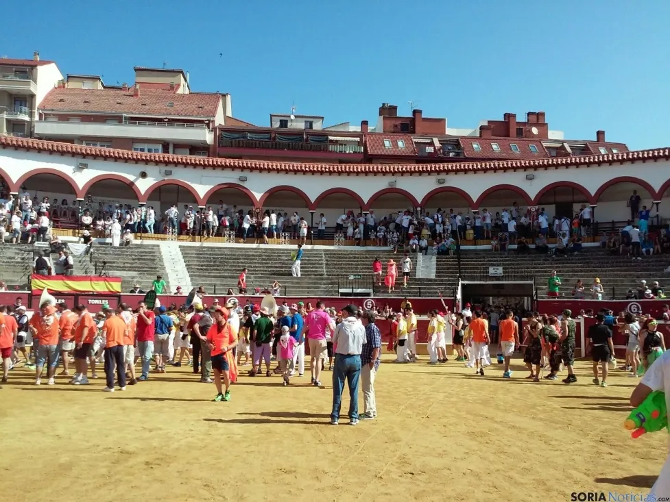 Fiesta y buen humor en el Viernes de Toros. /SN