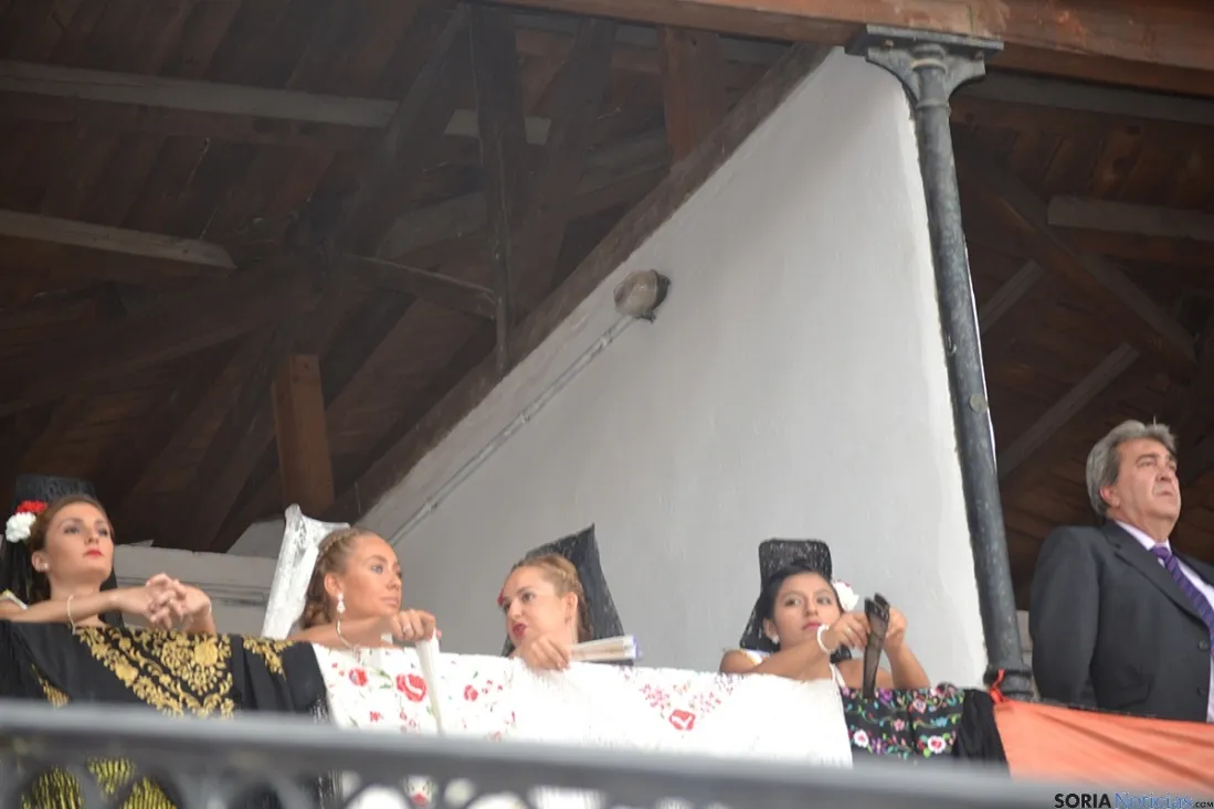 La lluvia presente en las fiestas de El Burgo. AG