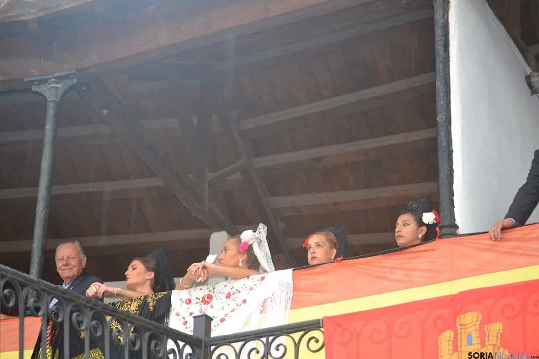 La lluvia presente en las fiestas de El Burgo. AG