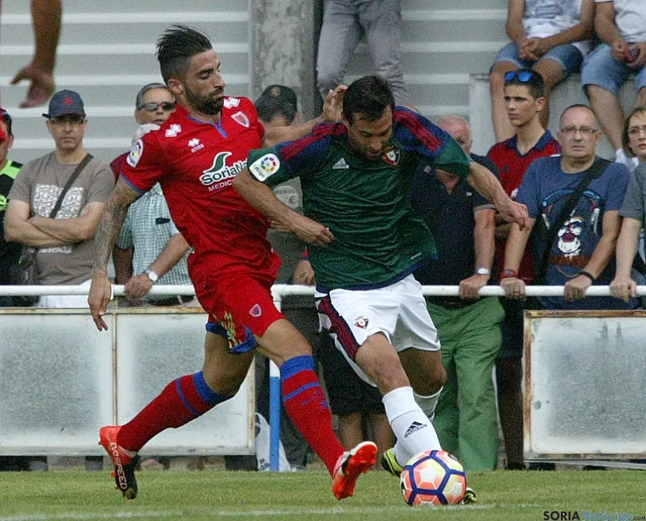 Una imagen de la tarde de fútbol en Almazán. / SN