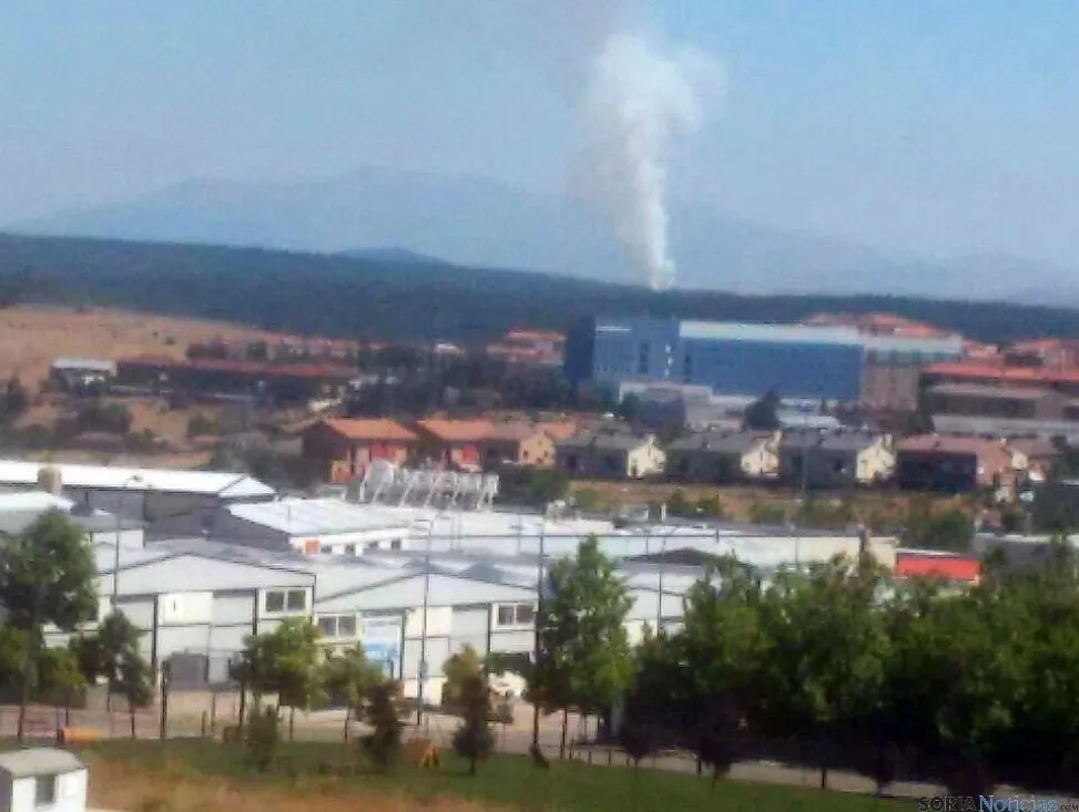 La columna de humo se veía en la capital./SN