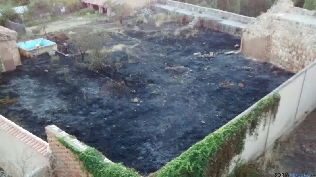 Sofocado un pequeño incendio en una vivienda de Almazán (Soria).