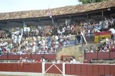 La lluvia presente en las fiestas de El Burgo. AG