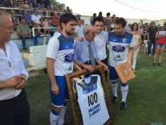 Imagen de la tarde de fútbol en Almazán CD Numancia, rojillos