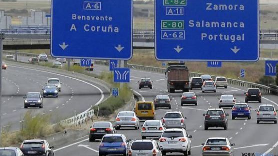 Circulación en una autovía de Castilla y León.