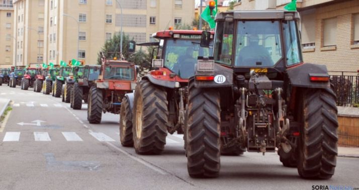 Un grupo de tractores en la capital./SN