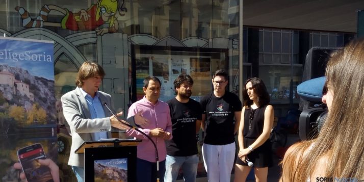 La presentación de la nueva web en Mariano Granados. / SN