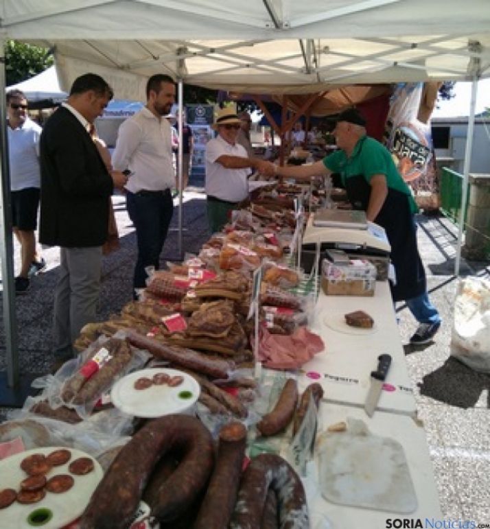 El diputado Navas, en la feria. / Dip.