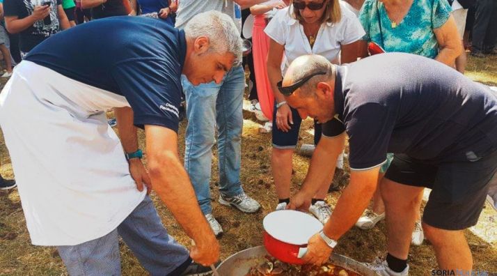 La caldereta, enmarada dentro de las fiestas de Covaleda.