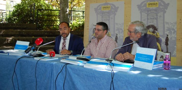 Presentación del libro ‘Juan Antonio Gaya Nuño-Rafael Alberti, entre la firmeza y el vuelo’.