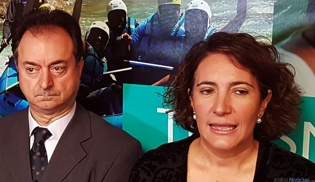La consejera de Turismo con el alcalde Burgense. / SN