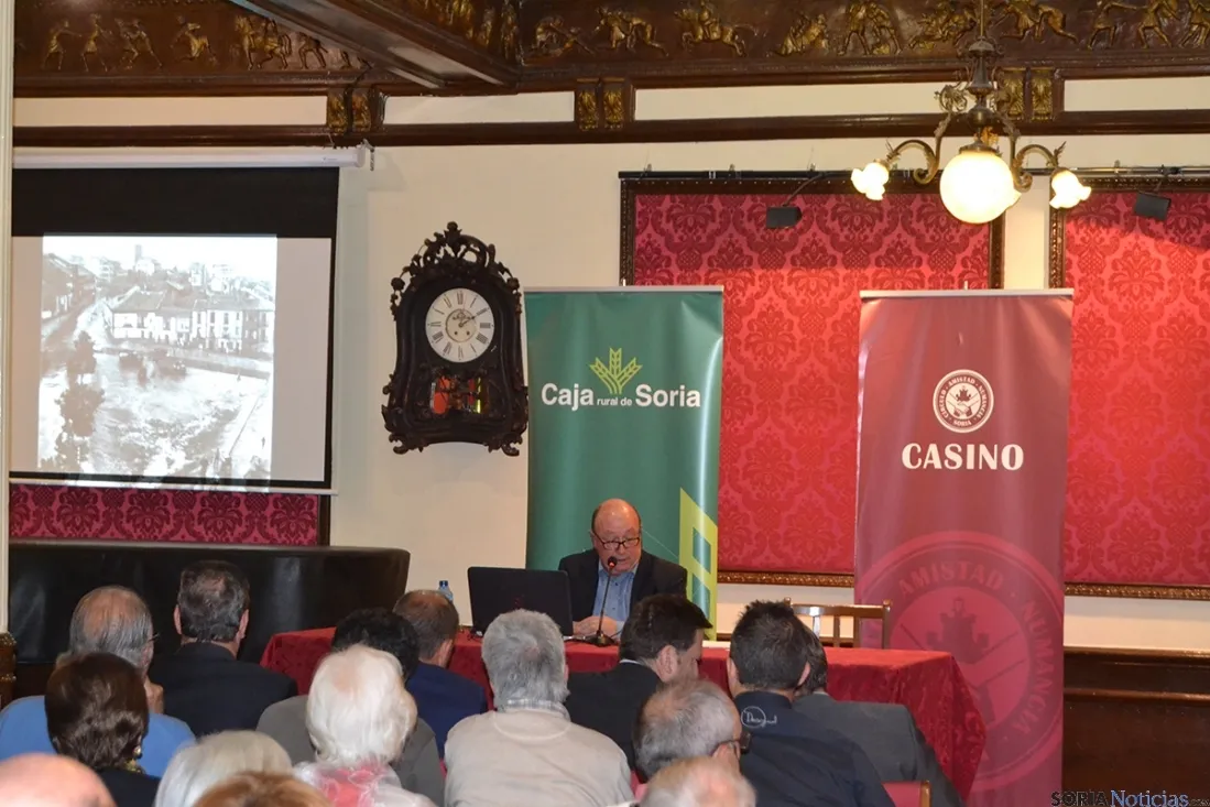 Conferencia de Joaquín Alcalde sobre la Soria de los últimos 50 años