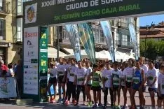 Numerosas chavales, en las carreras de las categorías inferiores. /SN