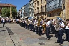 Pasacalles y concierto de las bandas de Soria y Cullera. /SN