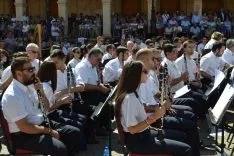Pasacalles y concierto de las bandas de Soria y Cullera. /SN