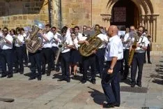 Pasacalles y concierto de las bandas de Soria y Cullera. /SN