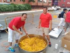 Buen ambiente en la 'paellada'. /SN