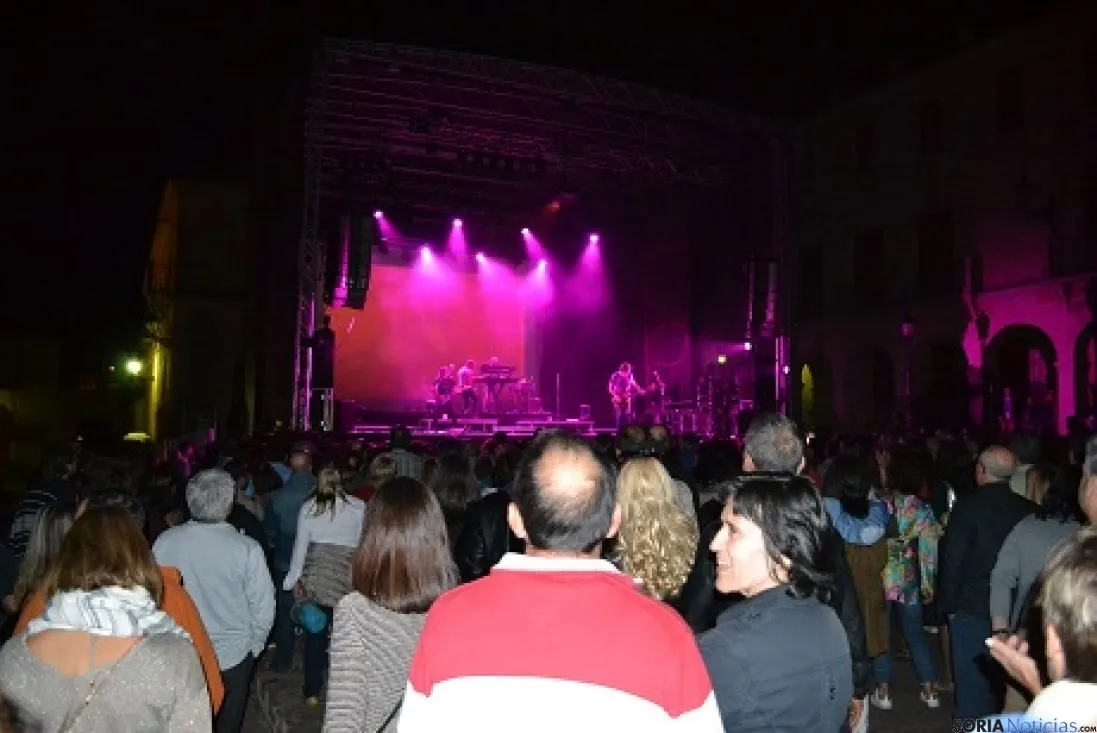 Concierto de La Unión en la plaza Mayor de Soria. /SN