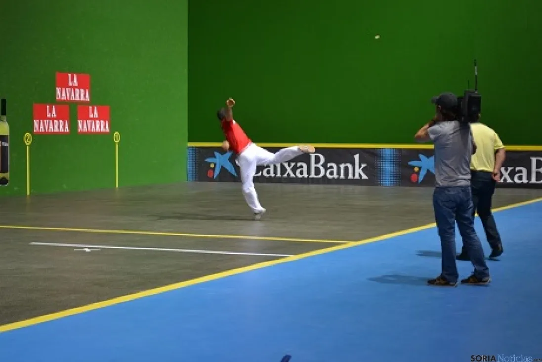 Imagen de la final del trofeo de pelota San Saturio. /SN