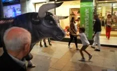 Imagen del encierro con carretones./SN