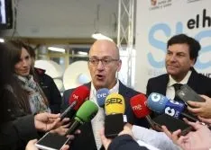 Un momento de la visita del consejero de empleo a Soria este viernes. / SN