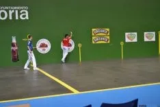 Imagen de la final del trofeo de pelota San Saturio. /SN