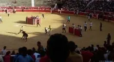 La capea en el coso de San Benito./SN