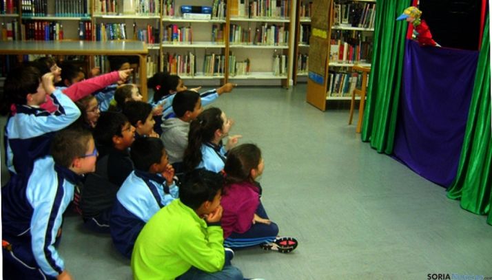 Una actividad en la biblioteca./SN
