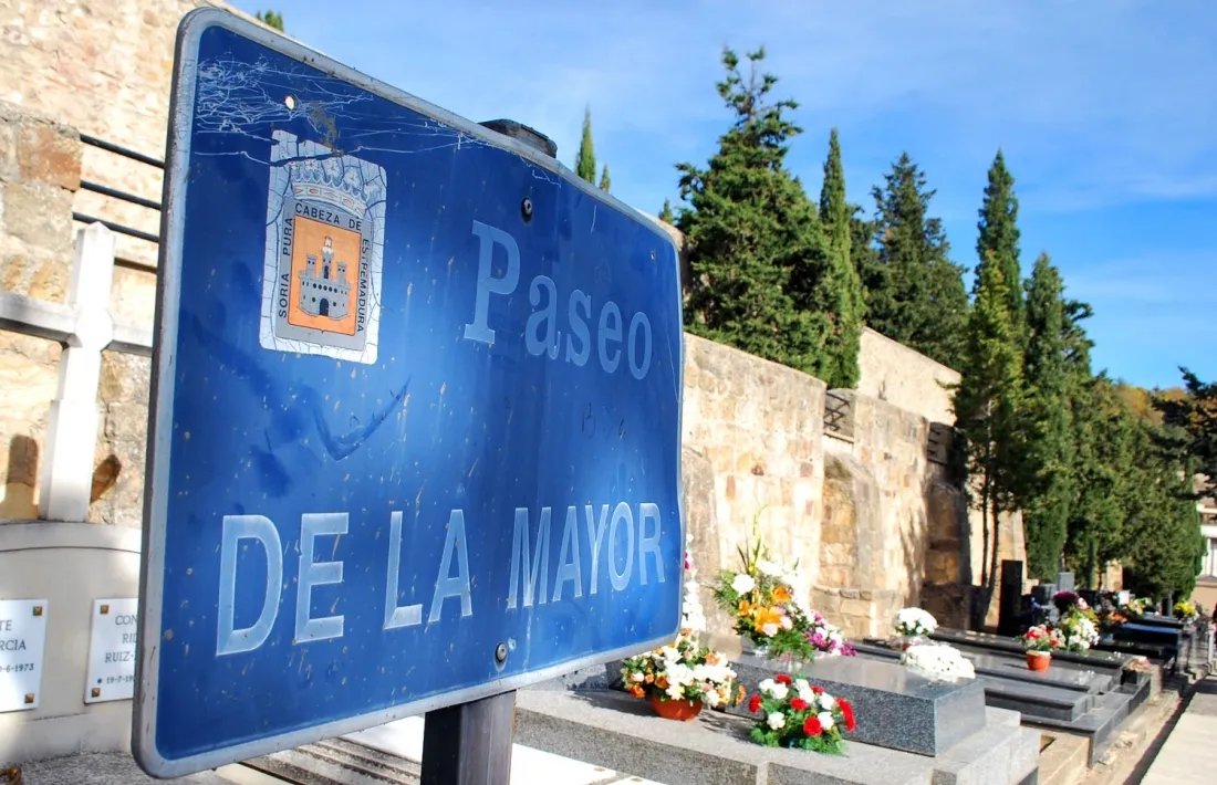 Una imagen del cementerio este martes 1. / SN