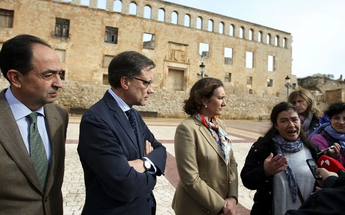 Imagen de la visita de la consejera a Berlanga de Duero este viernes. / SN