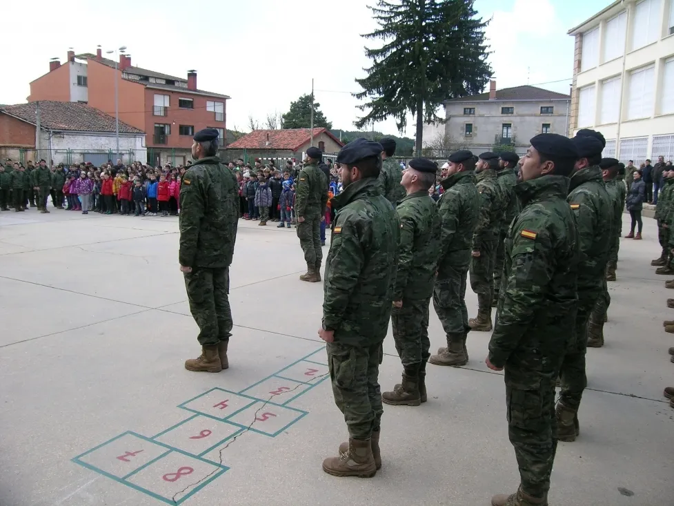 El acto central en el colegio de Navaleno./Subdelg.