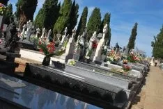 Una imagen del cementerio este martes 1. / SN
