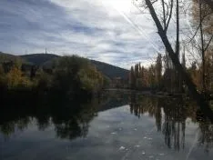 Las orillas del río a su paso por la capital. SN