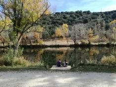 Las orillas del río a su paso por la capital. SN