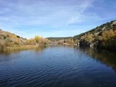 Las orillas del río a su paso por la capital. SN