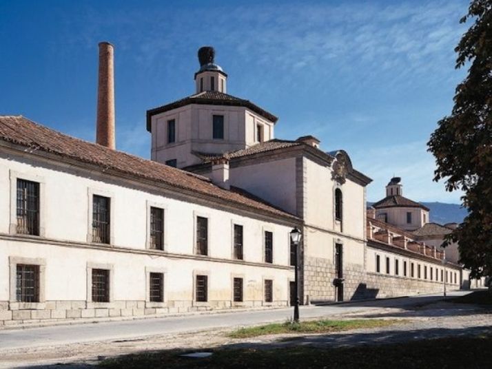 Escuela Superior de Vidrio.