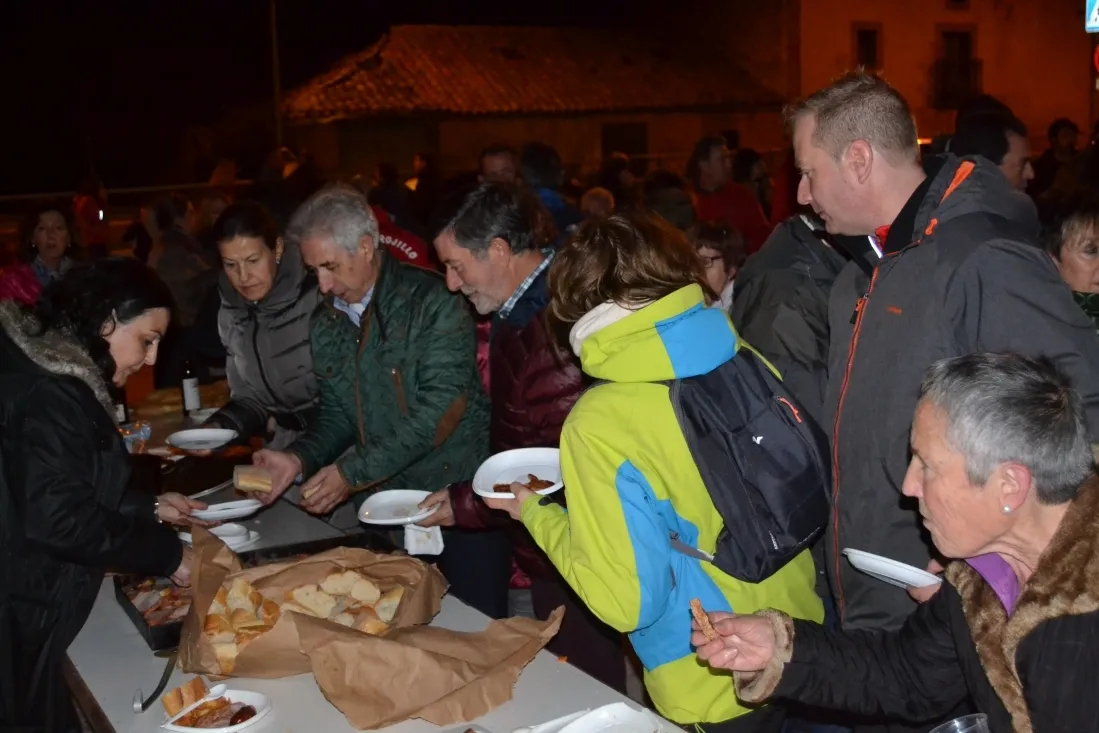 Migas y torreznos para celebrar Santa Bárbara. /SN