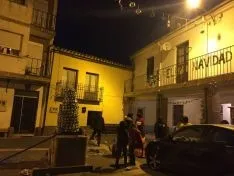Detalles festivos en el barrio de Las Casas.