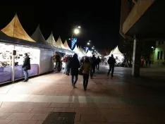 Foto 3 - Cientos de personas comienzan la Nochebuena con la 'champanada'