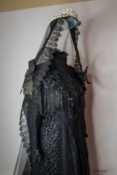 Muestra 'Un paseo por la gran moda'.