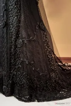 Muestra 'Un paseo por la gran moda'.