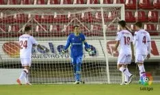 Cabrero sorprendido ante el gol rojillo. LFP