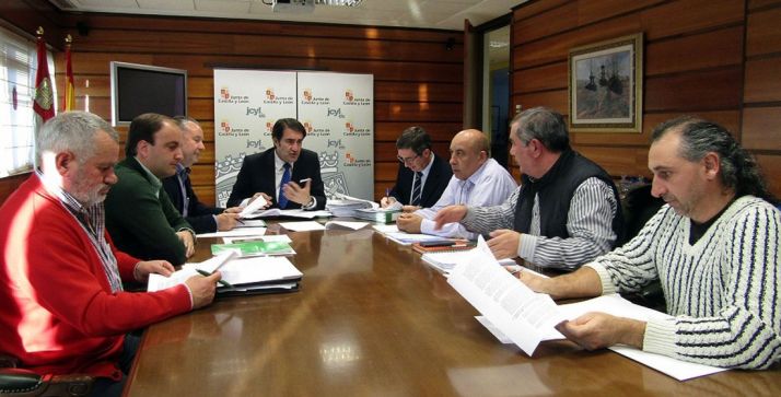 Reunión de las OPAs con el consejero./Jta.