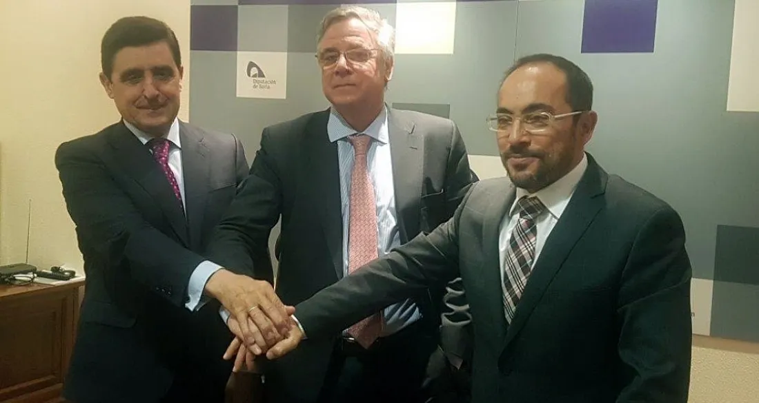 Martínez , Tarragó y Rey, tras la rueda de prensa en Diputación.